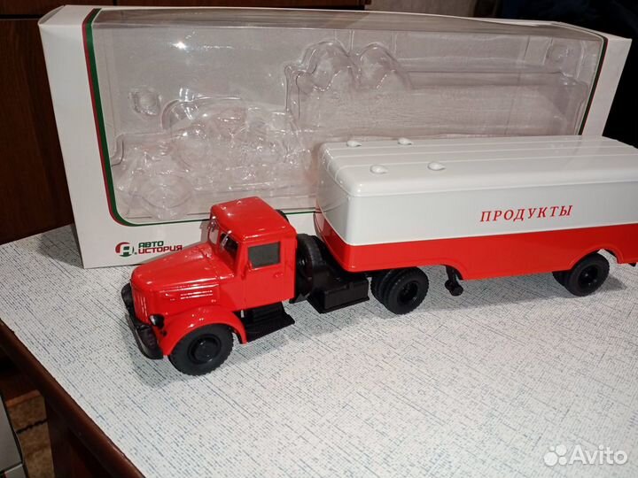 Модели 1:43 Автоистория