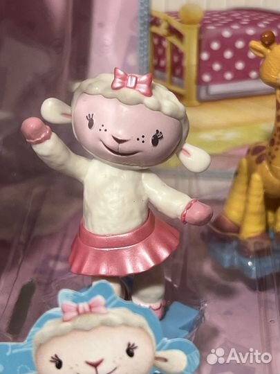 Набор фигурок Диснейстор Доктор Плюшева