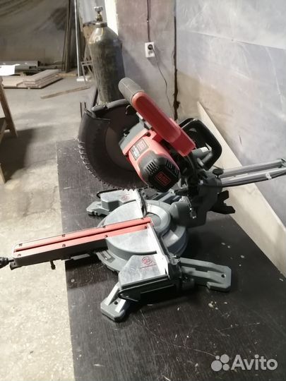 Торцовочная пила с протяжкой