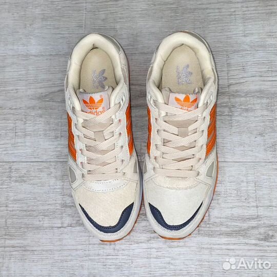 Кроссовки adidas zx 750