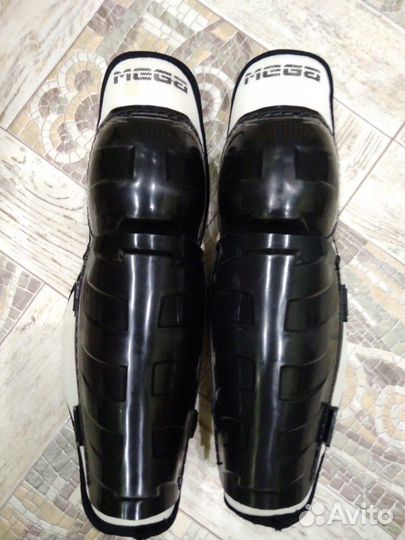 Хоккейные щитки