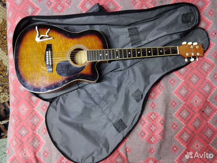 Акустическая гитара colombo