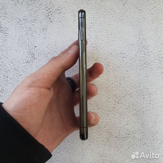 iPhone Xs, 64 ГБ