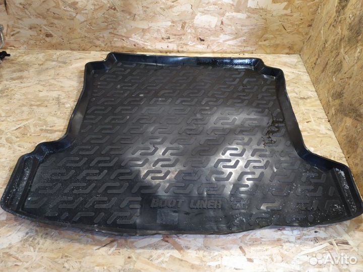 Пол багажника Volkswagen Polo sedan cfnb 2014