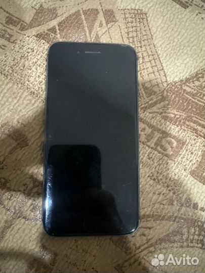 iPhone 8, 64 ГБ