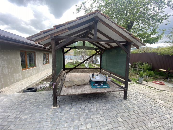 Беседка тапчан