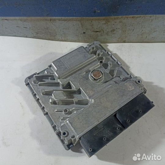 Блок управления двс Audi Q3 2011 - Наст. Время