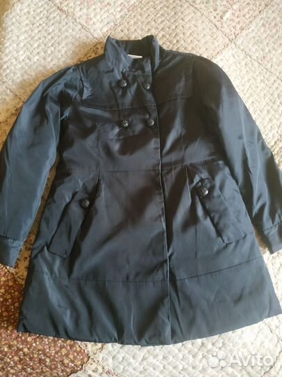 Пальто на девочку 134 новое