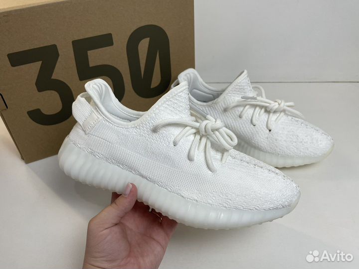 Кроссовки Adidas Yeezy Boost 350 v2