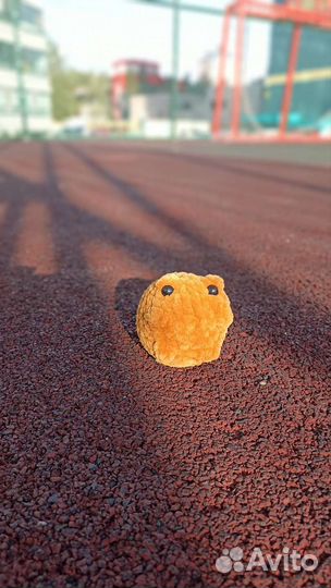 Вязаная игрушка лягушка