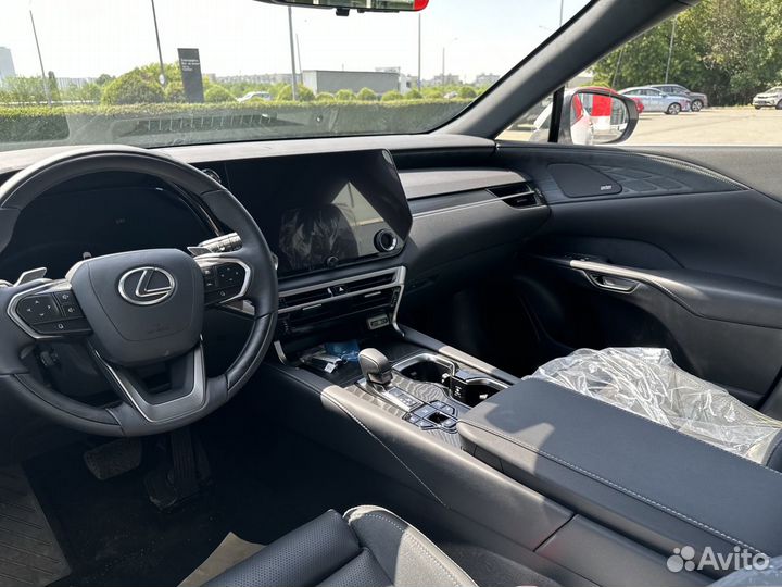 Lexus RX 2.4 AT, 2024
