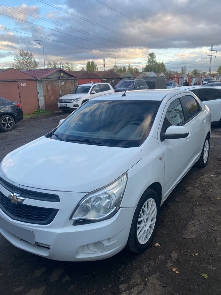 Chevrolet Cobalt: фото владельца