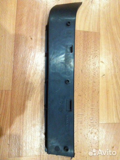 Резиновая панель левая сторона Volvo Fh4