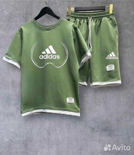 Летния одежда для мужчин. Футболка и шорты Adidas