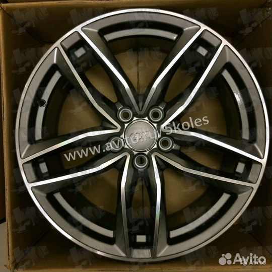 New комплект дисков на Audi Q7 R20