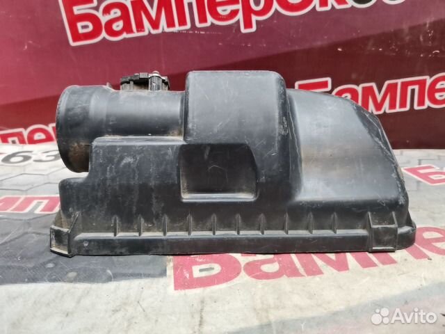 Корпус воздушного фильтра передний правый Toyota L