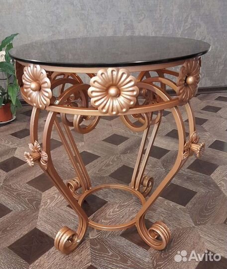 Кованый кофейный столик