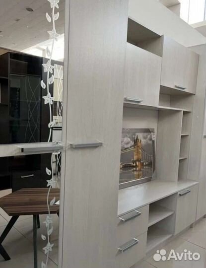 Стенка Флора бтс