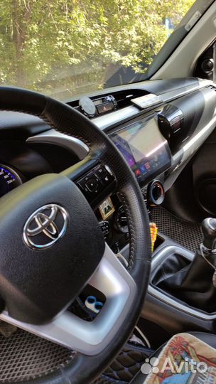 Toyota Hilux 2.4 МТ, 2015, 180 000 км