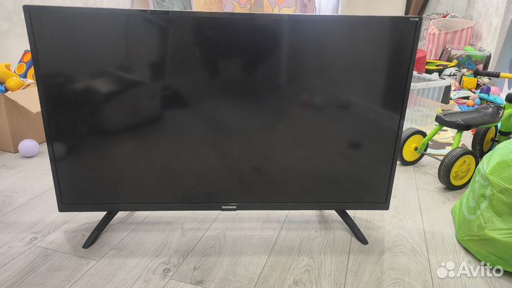 Телевизор 40 дюймов Telefunken