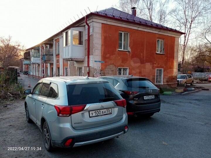 Комната 20 м² в 3-к., 1/2 эт.