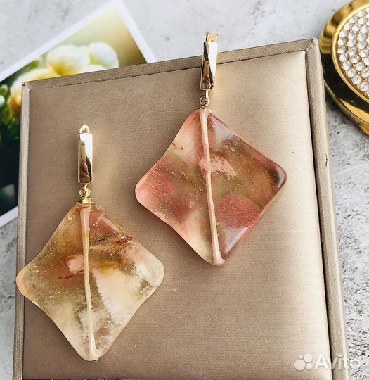 Серьги из натуральных камней