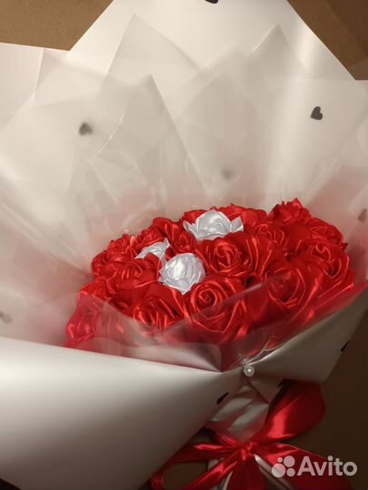 Букет роз на 8 марта, подарок девушке