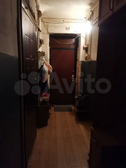 Комната 11 м² в 3-к., 1/2 эт.