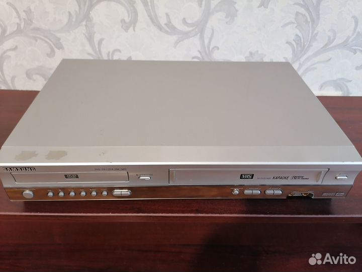 Видеомагнитофон с DVD Samsung SV-dvd240p