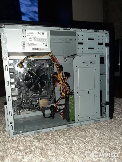 Компьютер полный комплект i3 7100/ 8Gb DDR4/ HD630