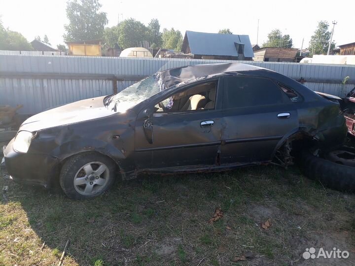 Daewoo Lacetti 1.6 МТ, 2003, битый, 100 000 км