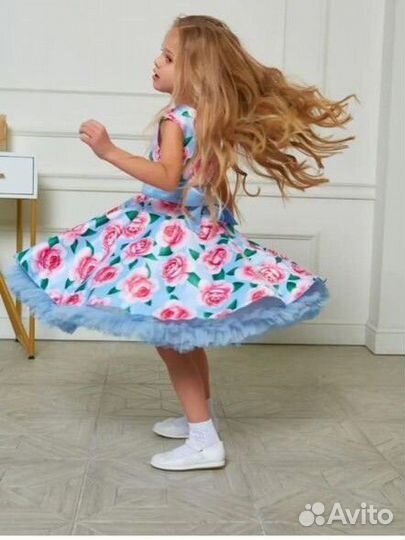 Пышное нарядное платье для девочки