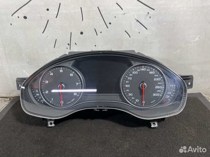 Панель приборов Audi A7