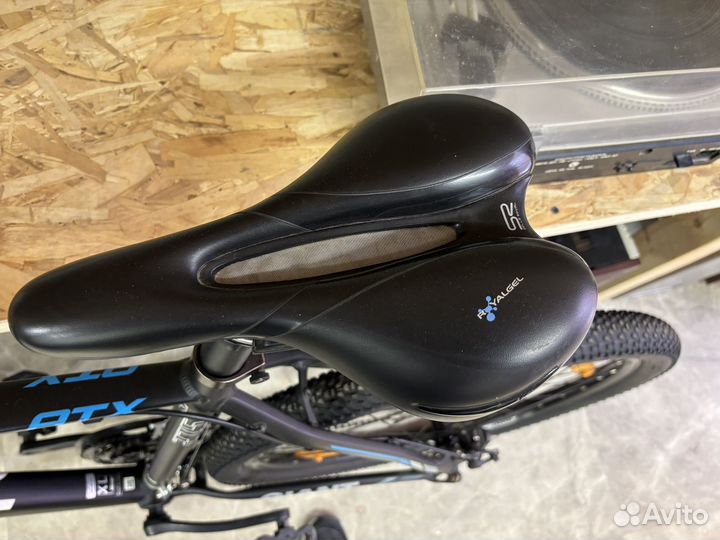 Велосипед giant