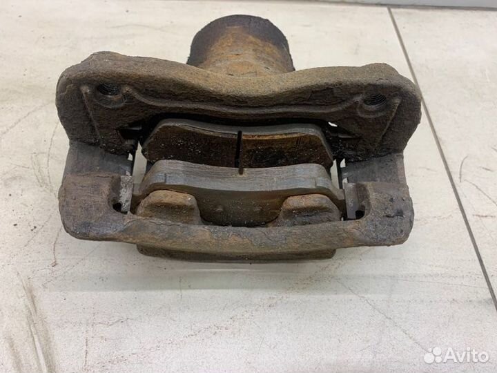 Суппорт тормозной передний правый Hyundai Solaris