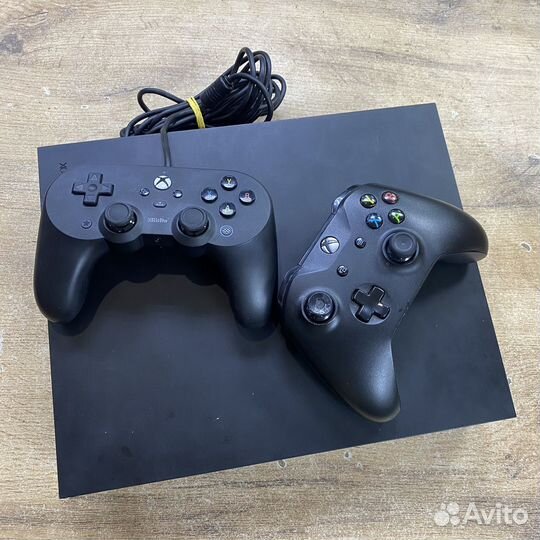 Игровая приставка Microsoft Xbox One X 1TB