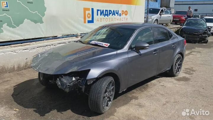 Обшивка багажника левая Lexus IS250 (XE30) 64715-5