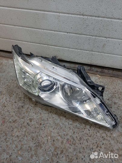 Toyota camry v50 фара правая