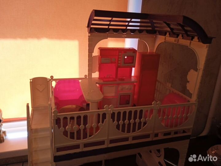 Домик кукольный