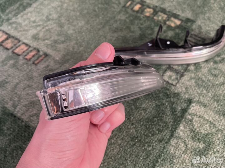 Повторители зеркал LADA веста