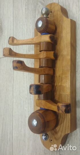 Вешалка настенная деревянная