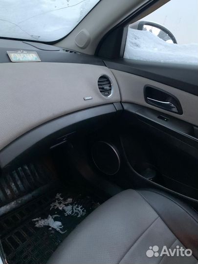 Chevrolet Cruze 1.8 AT, 2012, 226 000 км