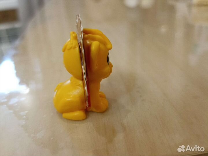 Львёнок из киндера