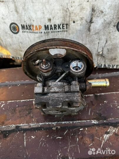 Насос гидроусилителя Suzuki Grand Vitara 1 2000