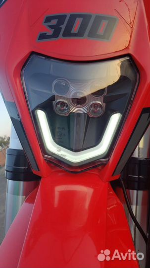 Мотоцикл кроссовый FX Moto X8 300