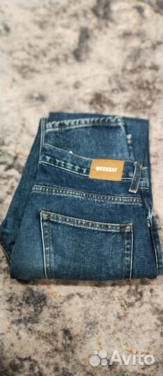 Джинсы weekday