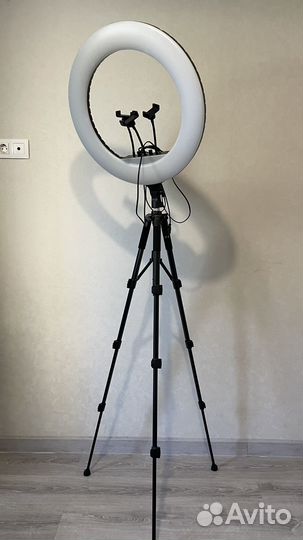 Кольцевая лампа 54 см
