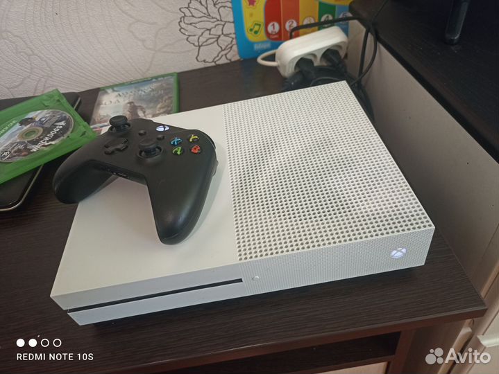 Xbox One s