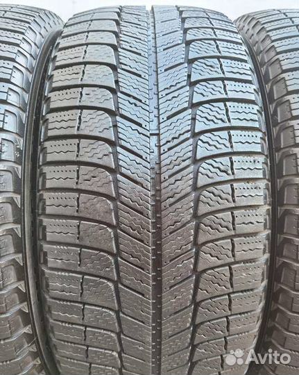 Michelin X-Ice XI3 235/45 R17 97H