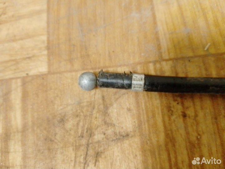 Трос открывания капота Skoda Octavia (A5 1Z)